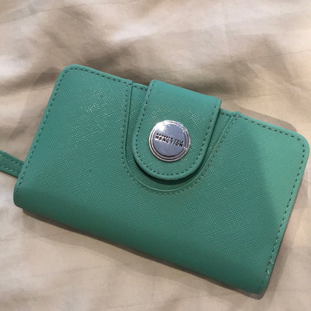 NWOT wallet teal color